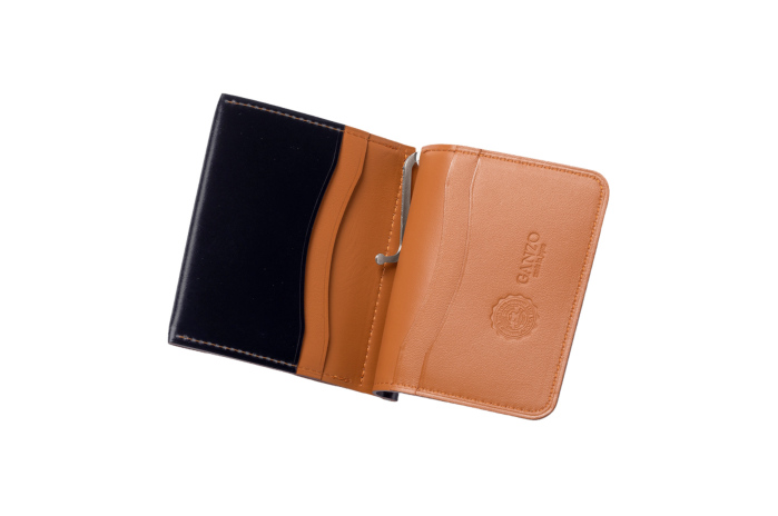 GANZO コードバン 小銭入れ付き マネークリップ 美品 GANZO ガンゾ コードバン オーセンティック マネークリップ