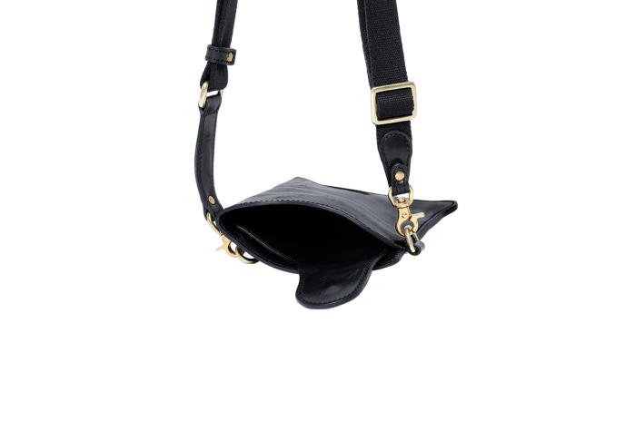 美品☆GANZO☆GUD ST☆ポシェット☆サコッシュ☆ガンゾ 美品☆GANZO☆GUD ST☆ポシェット☆サコッシュ☆ガンゾ